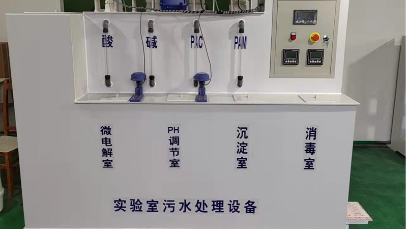 活性炭吸附箱：环保设备中的“空气净化器”**